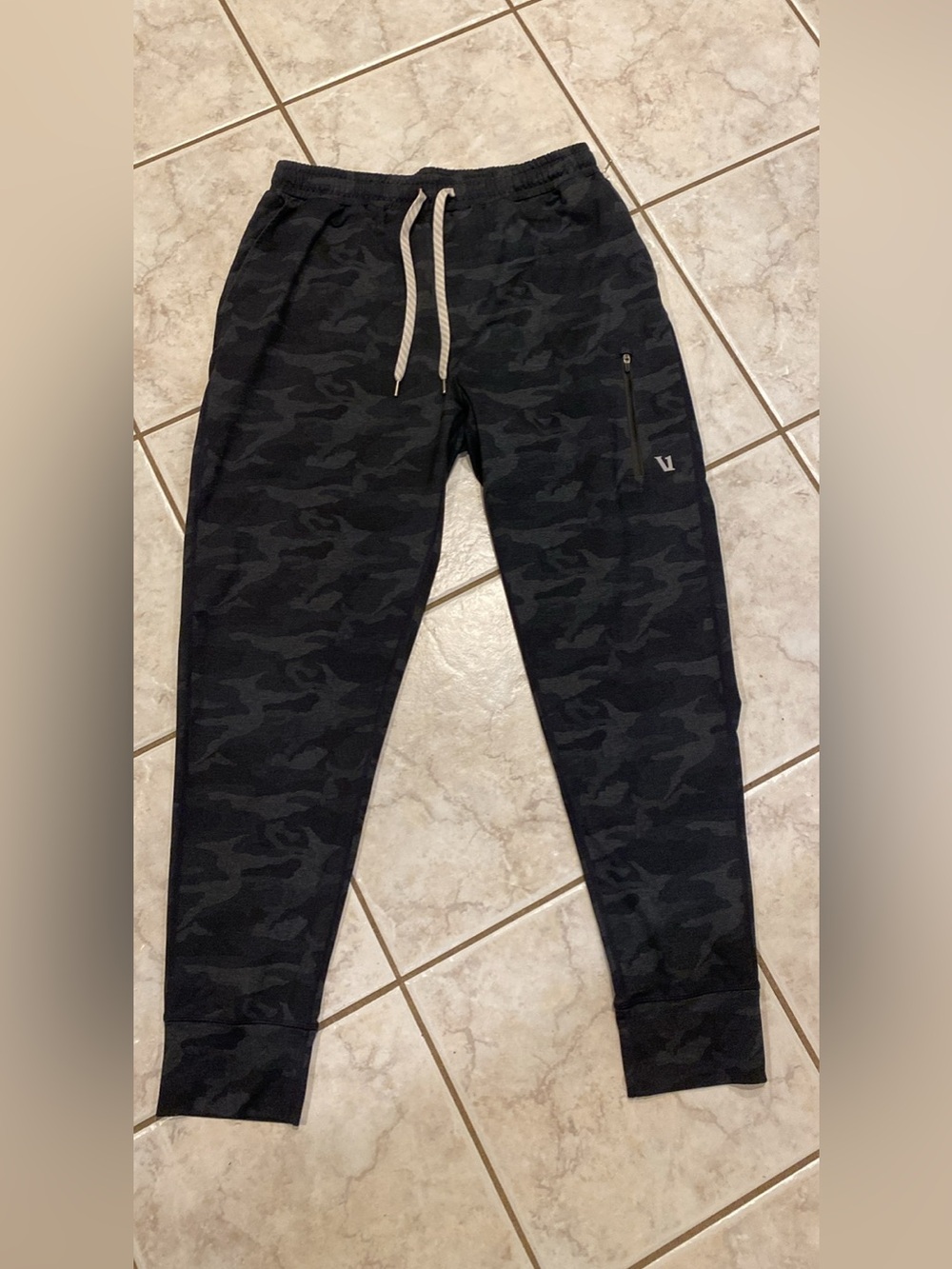 Vuori Men's Camo Jogger Pants - Drawstring Waist